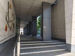 Eingang zum Abgeordnetenhaus